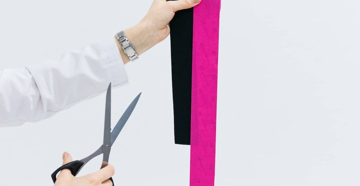 How to tape Achilles tendonitis - main image