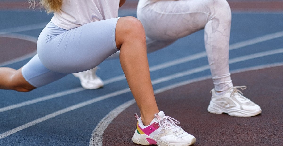 How to do lunges correctly - main image