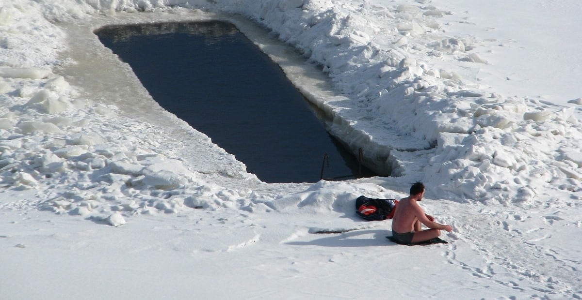 How to have an ice bath - main image